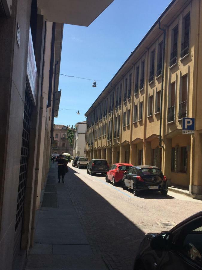 אלבה Apartment La Mansarda מראה חיצוני תמונה